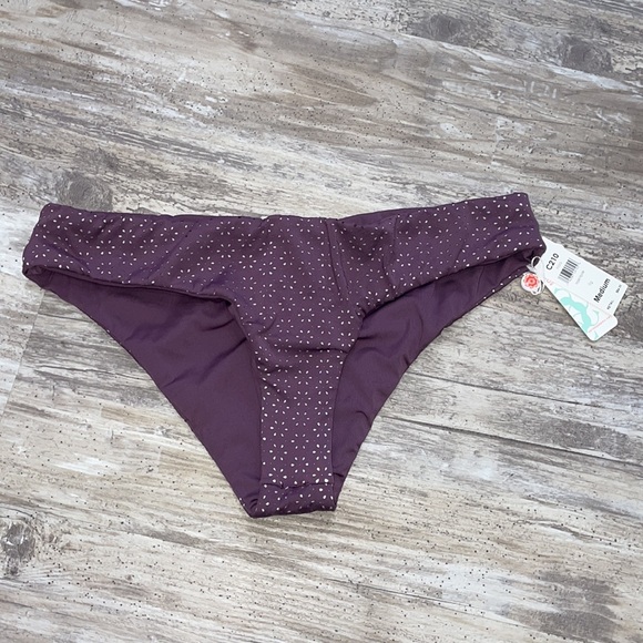 SOLD OUT - Picture 12 of 16